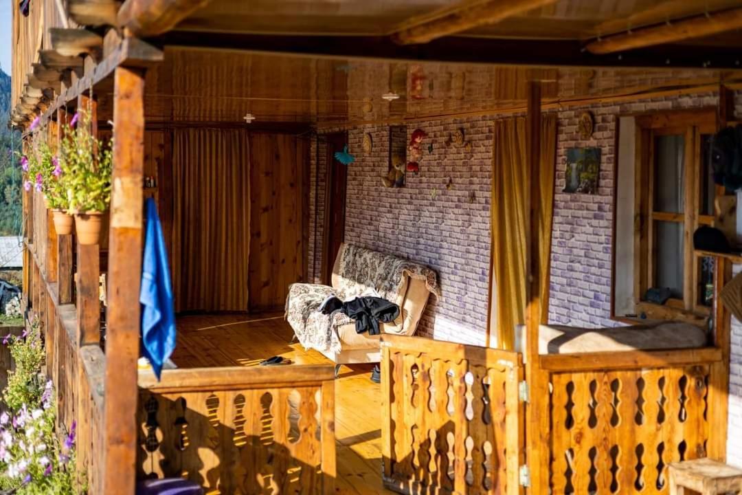 Guest House Old Omalo Εξωτερικό φωτογραφία